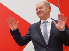 Германският канцлер: Възстановяването на Украйна от войната ще отнеме 100 години