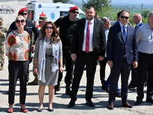 Областният управител на Пловдив посети "Црънча" с Херо Мустафа и Драгомир Заков