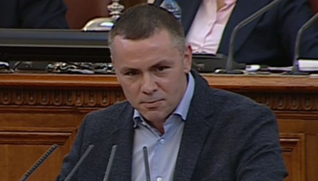 Ицо Хазарта: Спасителните квоти са за некадърници
