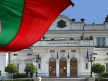 Проучване: При нови избори в парламента влизат 8 формации