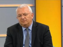 Драганов: Хотелиерите, които имат възможност, би трябвало да продължат обслужването на бежанците