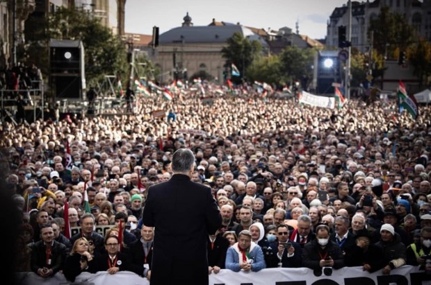 От днес Орбан е за пети път премиер на Унгария