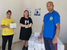 Район "Северен" и БЧК раздадоха хигиенни пакети на лица от уязвими групи