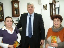 Коледари навестиха кмета на "Западен"