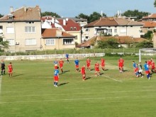 Двама от Асеновец пропускат днешния последен мач за сезона