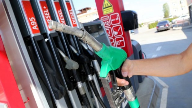25 стотинки отстъпка за всички видове горива – бензин, дизел,