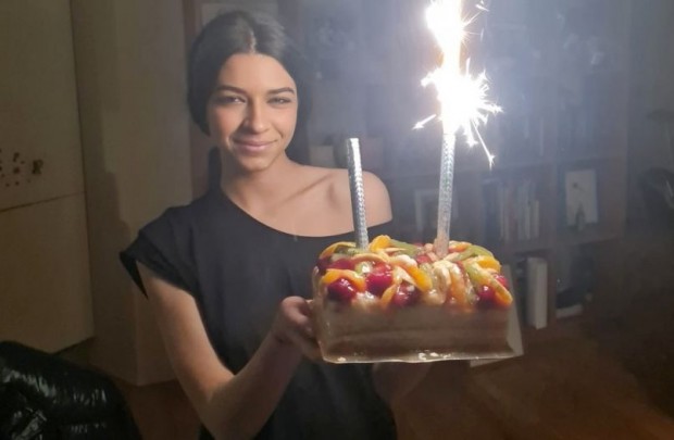 Малък Тошко най-после показа 15-годишната си дъщеря