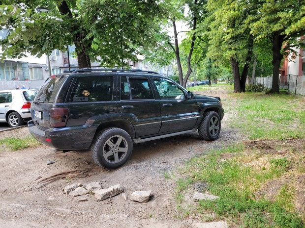 Прилича на паркомясто, ама не е