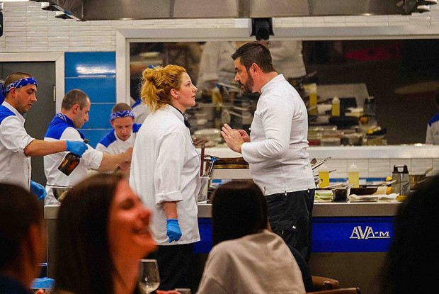 Участничка в "Hell`s Kitchen": Шеф Ангелов е фин човек на фона на германците, с които работя!