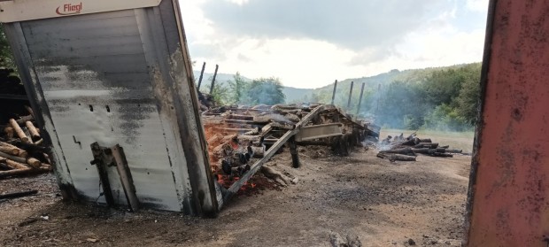 Ексклузивно: Огнено произшествие в Пловдивска област