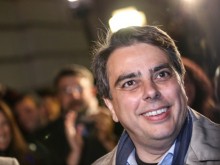 Асен Василев: Ако карате "Мазерати", няма да си сипете от най-евтиния бензин, защото ремонтът ще струва хиляди левове