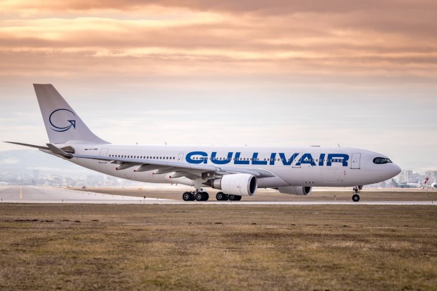Българската авиокомпания GullivAir спря полетите между София и Бургас. Това