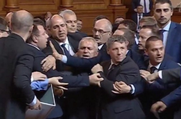 ��� � ���������� ���� ����� �������� �� "������������ ���������" � "����������"