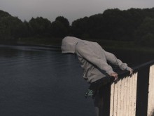 Полицаи спасиха самоубиец, решил да скочи от Аспаруховия мост