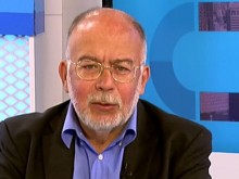 Социолог: На депутатите им е нужна бележка за пълнолетие и тест за инфантилност