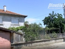 Заварили Лиляна с окървавен нож в ръка, после пробола и себе си