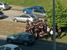 Много полицаи се събраха на столичен булевард около една камера