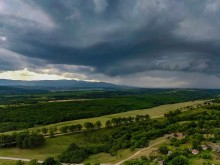 Двойно оранжево и жълто предупреждение почти за цяла България!
