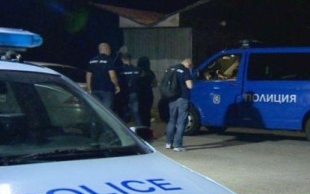 Арестуваните са трима непълнолетни нападнали и ограбили пощенски служител в Първомай