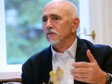 Министър Събев предупреди превозвачите за разпространяването на фалшиви твърдения