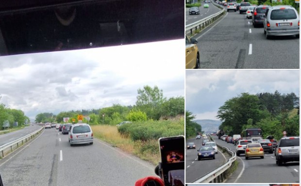 Огромно задръстване изнерви шофьорите по Южното Черноморие Въпреки дъждовния ден