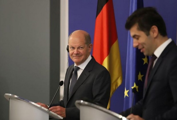 Германският канцлер смята че Северна Македония трябва да изпълни всички