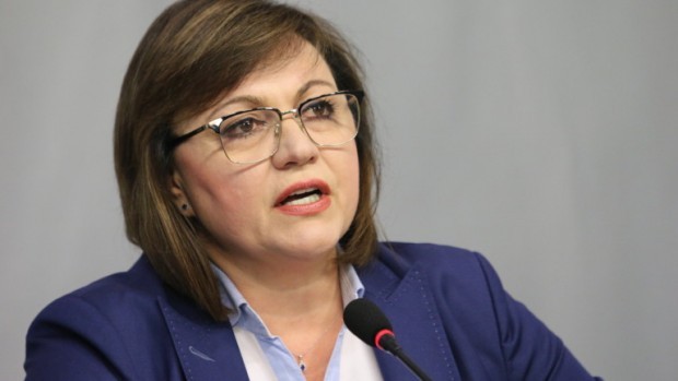 Вицепремиерът Корнелия Нинова събра представители на институциите за мерките предприети
