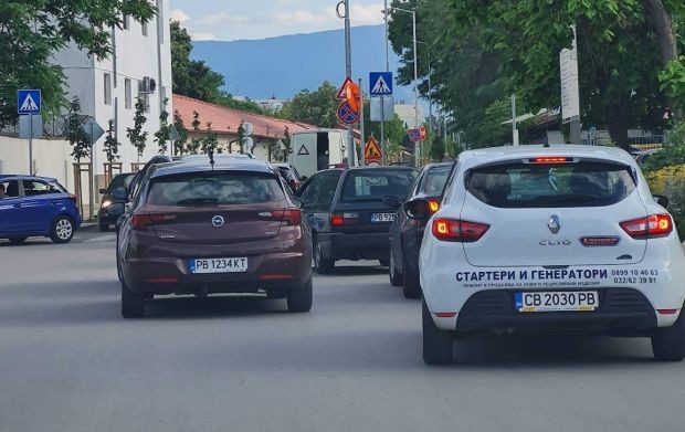 За досадно задръстване по новоремонтирана улица сигнализира читател на Plovdiv24 bg