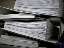 Шефът на БАБХ: Проф. Моллов ми даде папка с пари