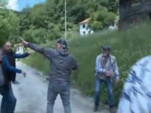 Безпрецедентно нападение над екип на БНТ в Босилеград
