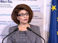 Десислава Атанасова: НС да разгледа предложенията на БСП и на ГЕРБ за промени в Изборния кодекс