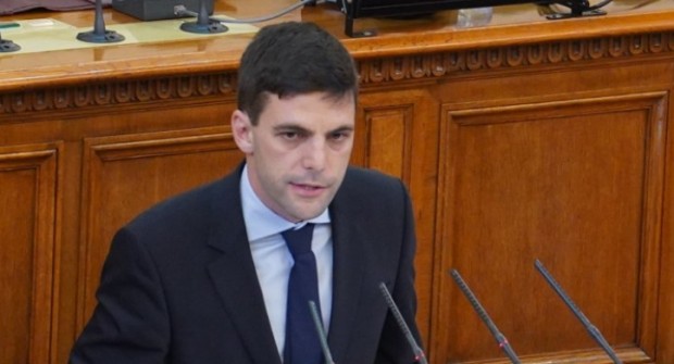 Искането за оставката на Никола Минчев като председател на Народното