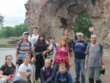 Пловдивски ученици вървяха 17 км пеша