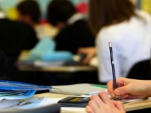 Учениците от 7 и 10 клас се явяват на НВО по математика