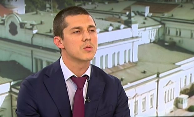 По правилник заместник председателят на Народното събрание Мирослав Иванов ще изпълнява