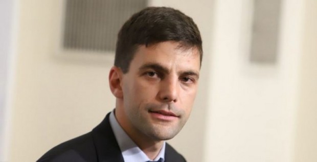 Вече бившият председател на парламента Никола Минчев ще остане депутат