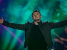 Роден поп изпълнител изненада с размера на хонорара си