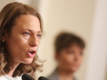 Втори отказ за председател на парламента: Ива Митева вече не желае този пост
