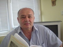 Учителят Красимир Бачков с емоционален коментар: Получих незаслужени хули и хиляди приветствия