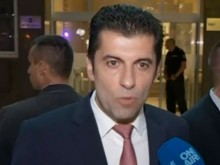 Петков: Радев доста се е объркал за "пазаруването на депутати"