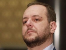 Екоминистърът: Яд ме е, че тези дни няма да бъда до Кирил Петков