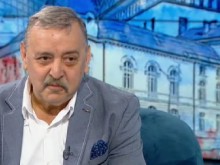 Проф. Кантарджиев предупреди за опасностите, които ни дебнат през лятото