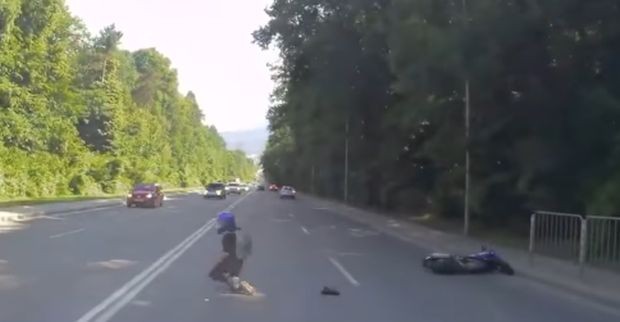 Ужасна катастрофа е станала в София В нея участват моторист