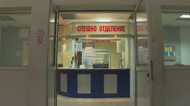 Дъщерята на бития възрастен човек: Заварих го с кървяща рана на челото, целият гръб синьо-червен и с кръв по пръстите