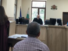 Собственикът на допотопната пералня неоткриваем