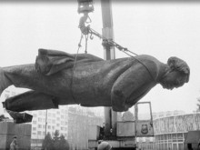 Скандална идея! Искат да възстановят паметника на Георги Димитров в Димитровград
