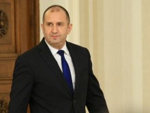 Радев ще започне консултациите с партиите, след оставката на кабинета "Петков"