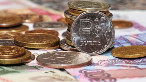 Руската рубла достигна стойност от 52,3 за долар в сряда,