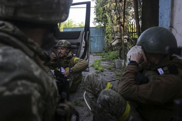 Украйна съобщи днес, че е получила модерни американски артилерийски ракетни