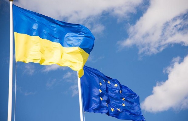 Украйна получи официален статут на кандидат за членство в Европейския съюз